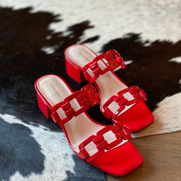 Intentionally Blank - size8 leather low heel rouge - Picture 2 of 3